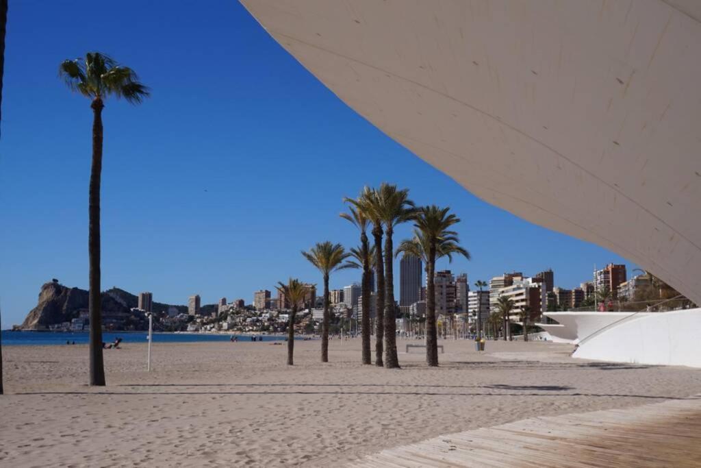 Apartamento Relax Sol De Benidorm Bagian luar foto